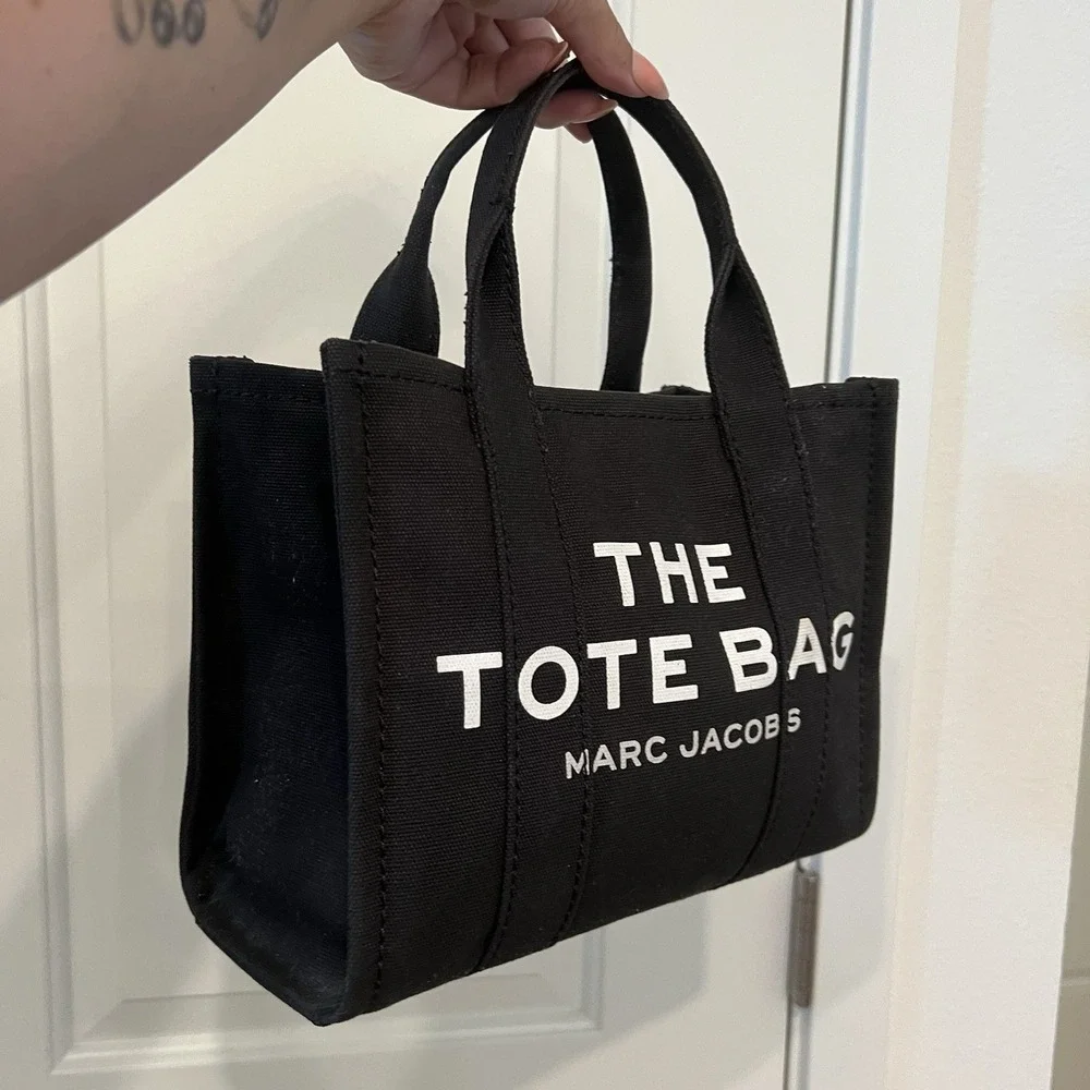 Marc Jacobs The Tote Bag Small 10